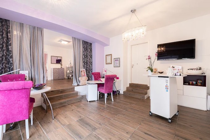 Innenraum von Nelissima Cosmetic in Zürich-Oerlikon